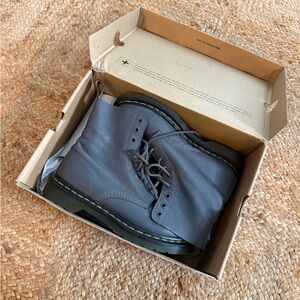 Dr. Martens lead pascal Virginia boots